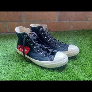 Comes de garçon play hi top converse